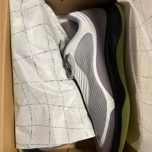 R.A.D One V-1 men’s 13 BNIB